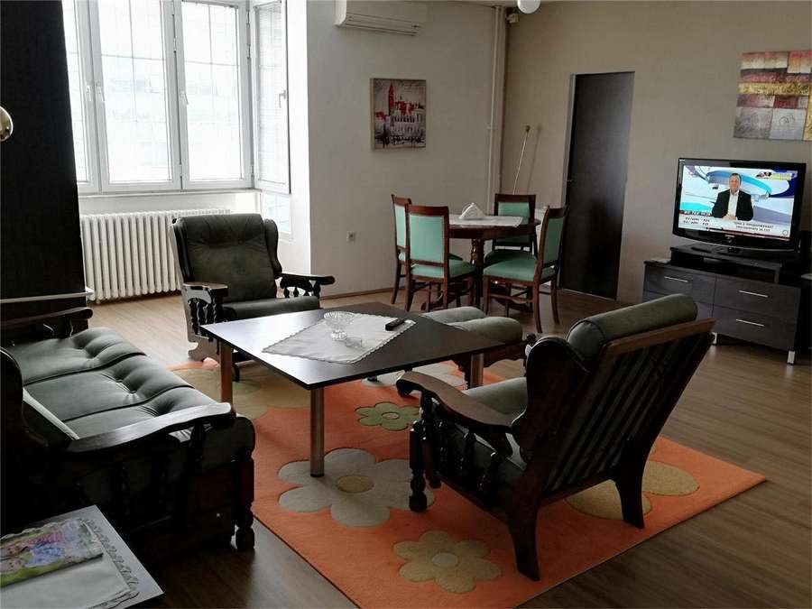 Стан во Центар, Градски зид - 1