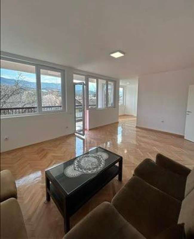 Комплетно реновиран стан во Ѓорче Петров - slika 2