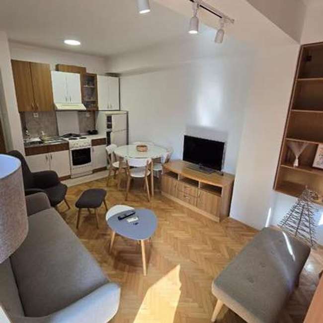 Двособен стан во Аеродром - slika 2