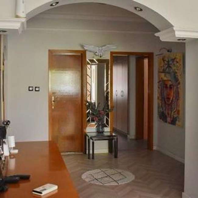 Стан во Центар кај Универзална сала - slika 2