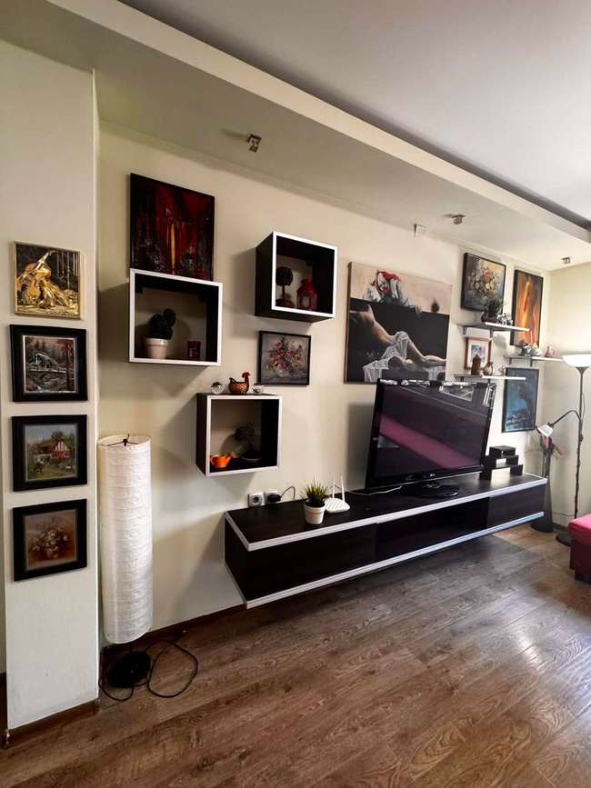 Стан позади Универзална Сала - slika 2