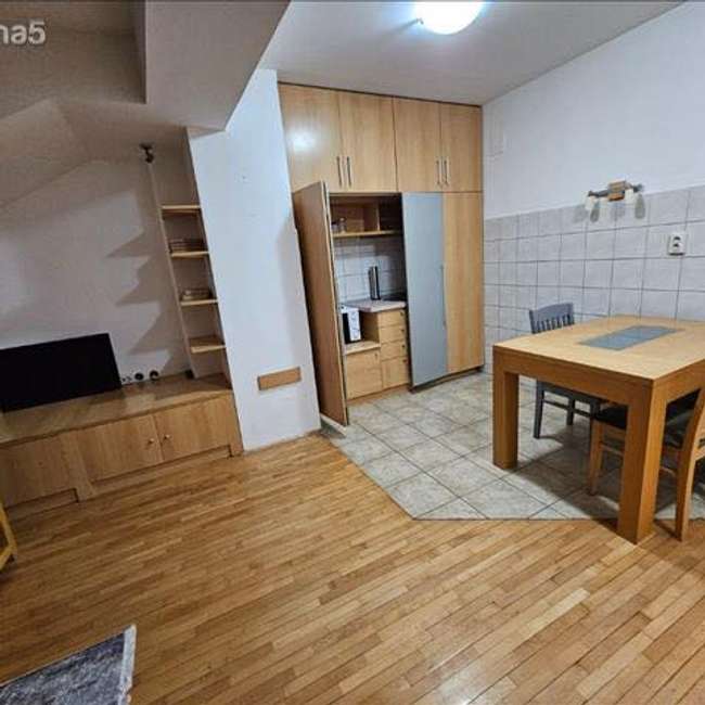 Стан во Дебар Маало - 3