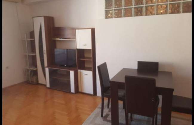 Наместен двособен стан во Кисела Вода (Мечкаров) - slika 2