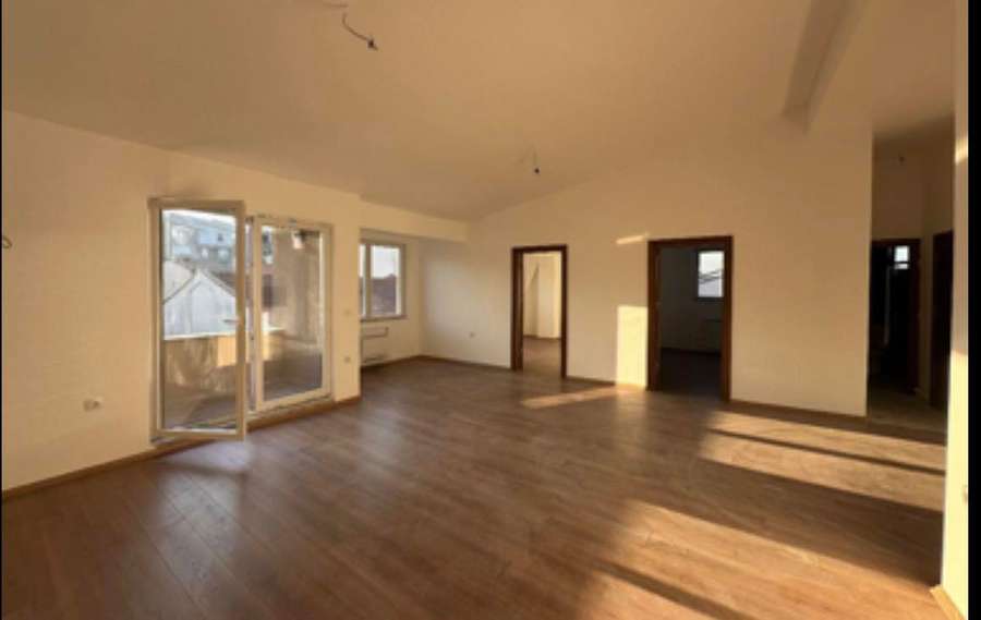 Нов модерен стан во Дебар маало - 1