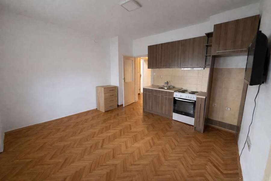 Стан во Дебар маало - 1