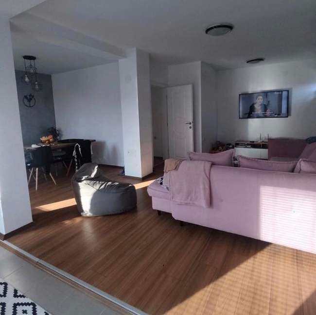 Реновирана куќа во Ченто - slika 2