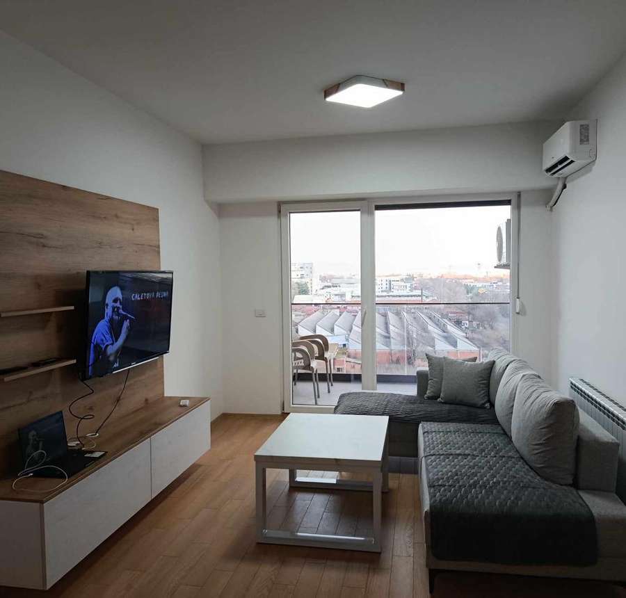 Стан во Автокоманда - 1