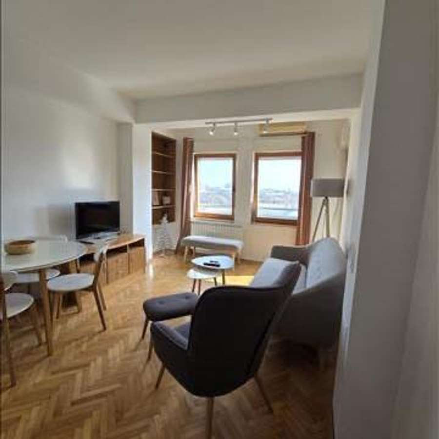 Двособен стан во Аеродром - 1