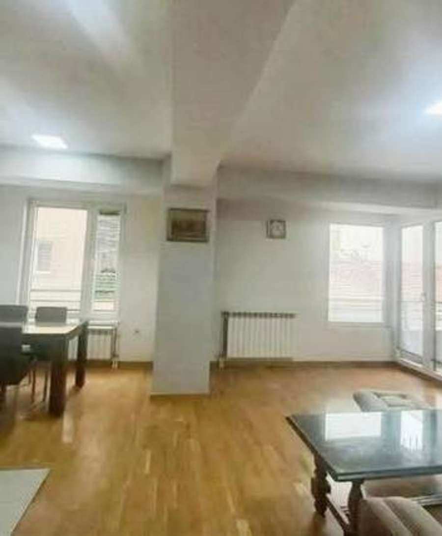 Стан во Дебар Маало - 1