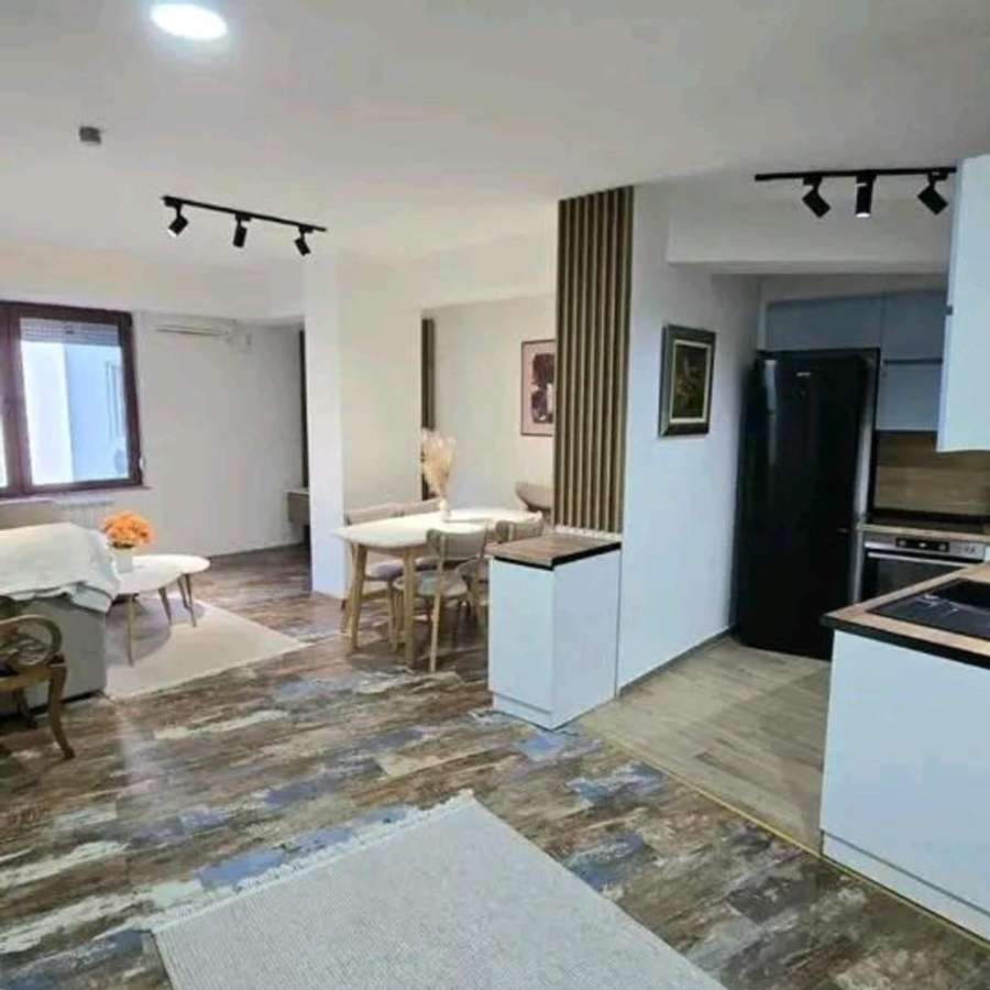 Стан во Центар - 1