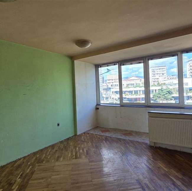 Простран стан во Центар - 3