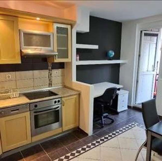 Стан во Центар на плоштад Македонија - slika 2