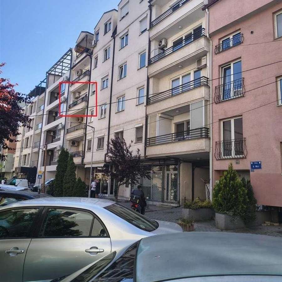 Стан на топ локација во Центар - 1
