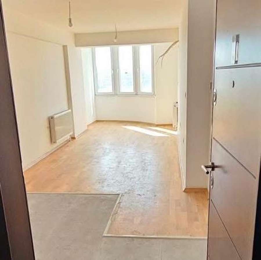 Нов стан во комплекс Космос - 1