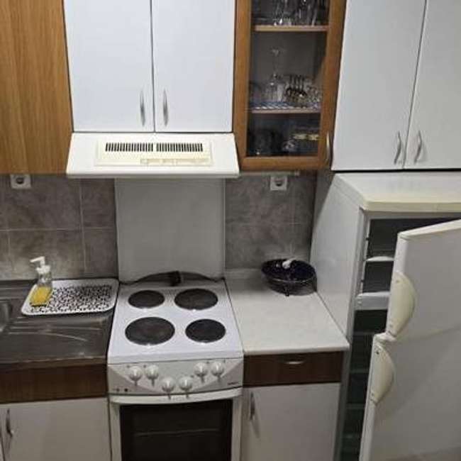 Двособен стан во Аеродром - 3