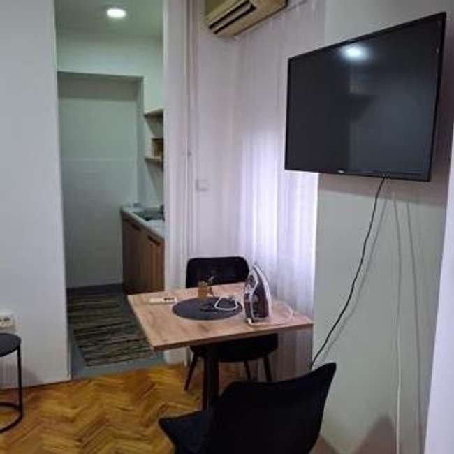 Гарсоњера во Аеродром - slika 2