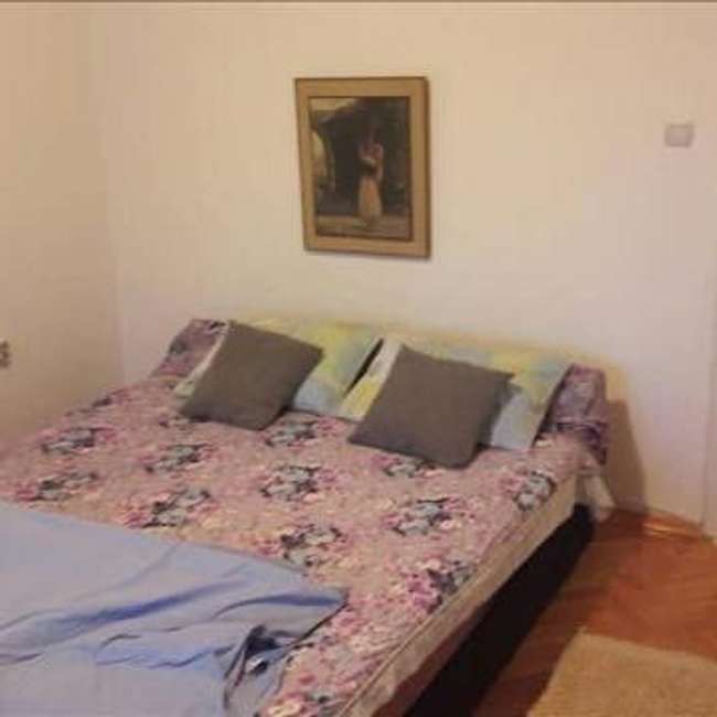 Стан во строг Центар на Рекорд - 3