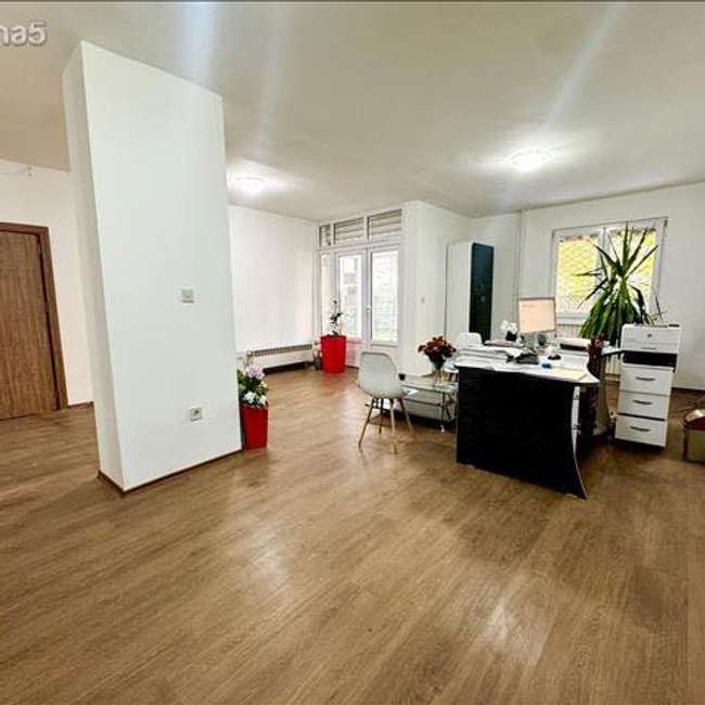 Стан на приземје во Аеродром - slika 2